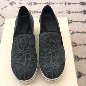 NEW Stella McCartney Wedge Sneaker